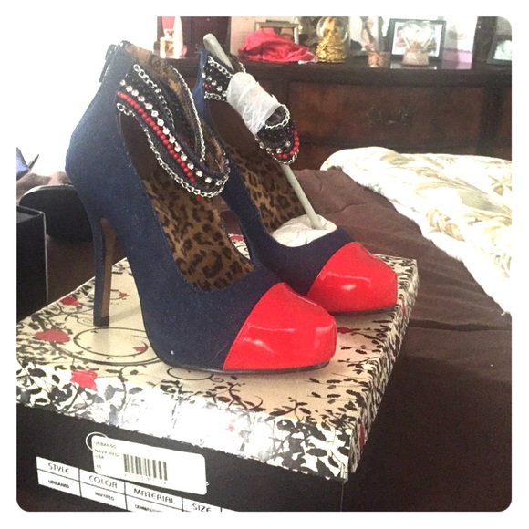 Women's ankle pump