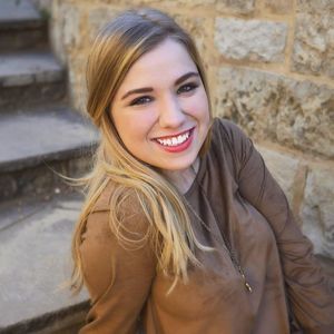 Meet your Posher, Lydia