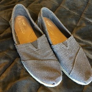 TOMS shoes