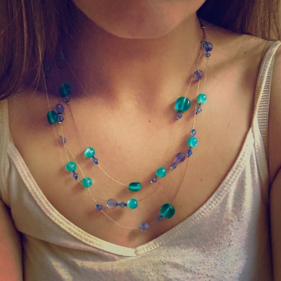 "invisible chain" beaded necklace