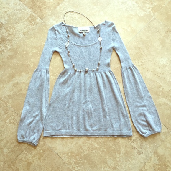 Gorgeous Abercrombie and Fitch top!!!