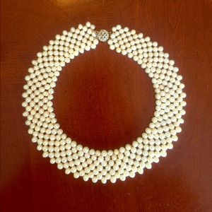 Gorgeous Pearl Choker