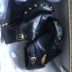 Micheal kors black shoes