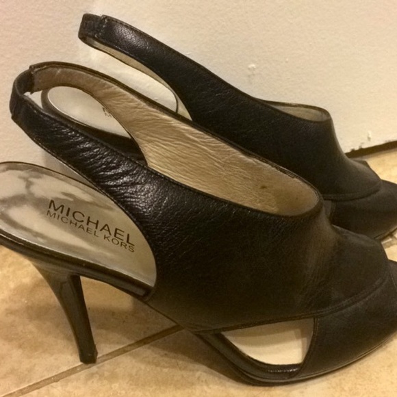 Michael Kors Black Pumps