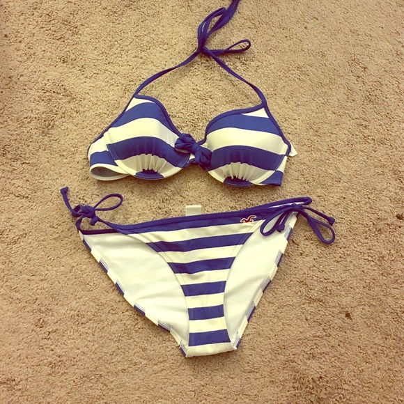 Hollister string bikini 👙