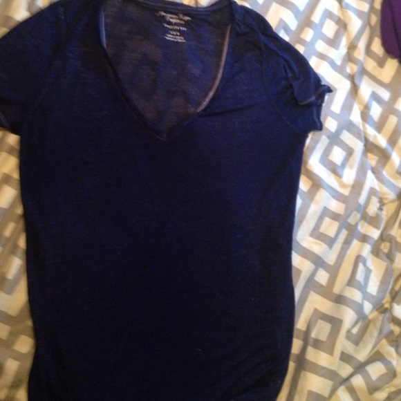 American Eagle Favorite Tee