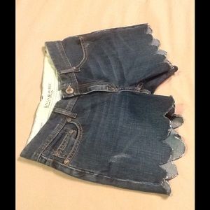 Banana Republic scalloped hem jean shorts s 4