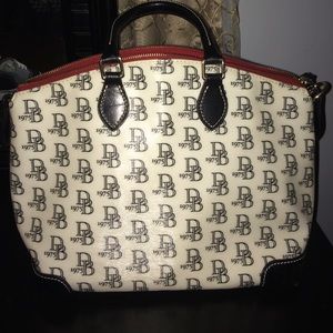 Dooney & Bourke bag Authentic