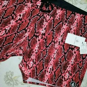 Volcom Urban Tribe Board Shorts Water, Fun Shorts!