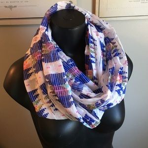AE infinity scarf