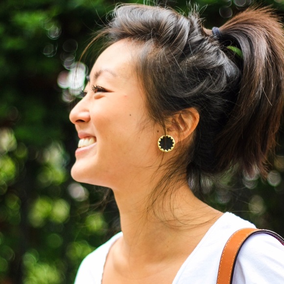 💖‼️SOLD‼️💖 House of Harlow Sunburst Earrings - Picture 4 of 4