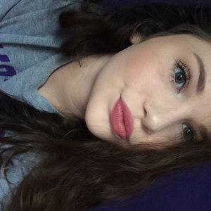 Meet your Posher, Chloe