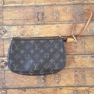 Louis Vuitton clutch