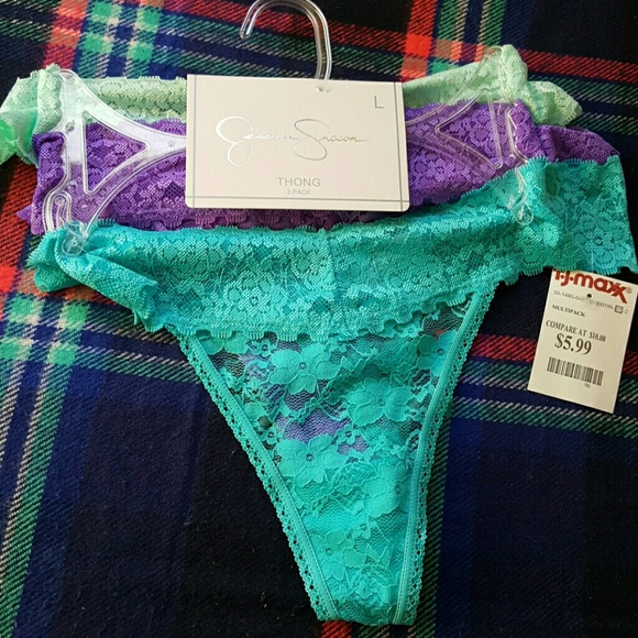 3 pack thongs ****never used****