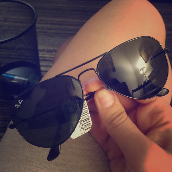 Ray ban all black classic aviators. Never worn.