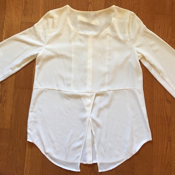 NWT Lauren Conrad top - Picture 3 of 4