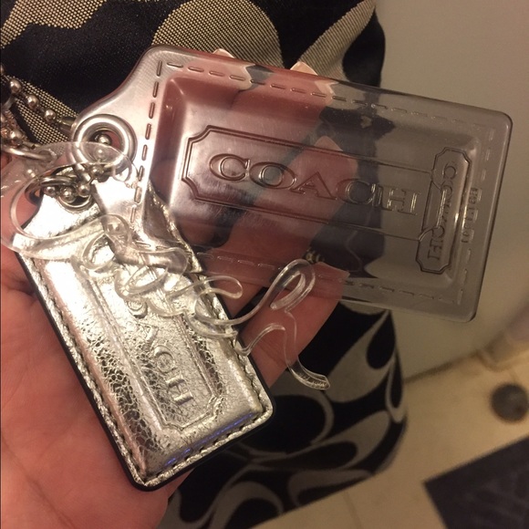 Authentic Coach Poppy purse - Picture 2 of 4