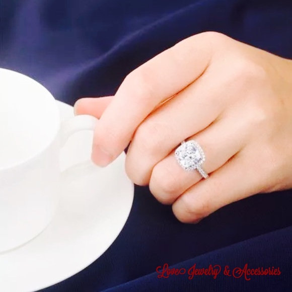 Sale❗️✂️Luxury S925 Stamped Cubic Zirconia Ring - Picture 4 of 4