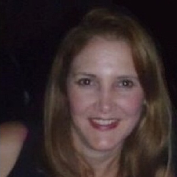 Meet your Posher, Karla - Picture 2 of 2