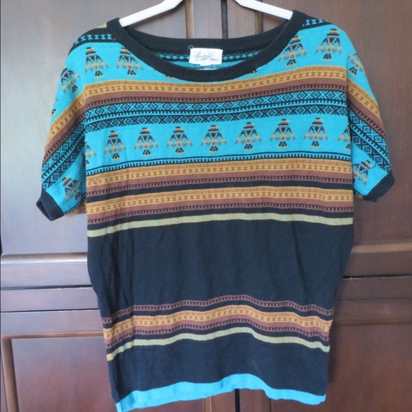 Short sleeve Aztec sweater
