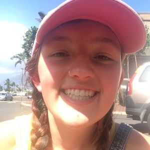 Meet your Posher, Olivia