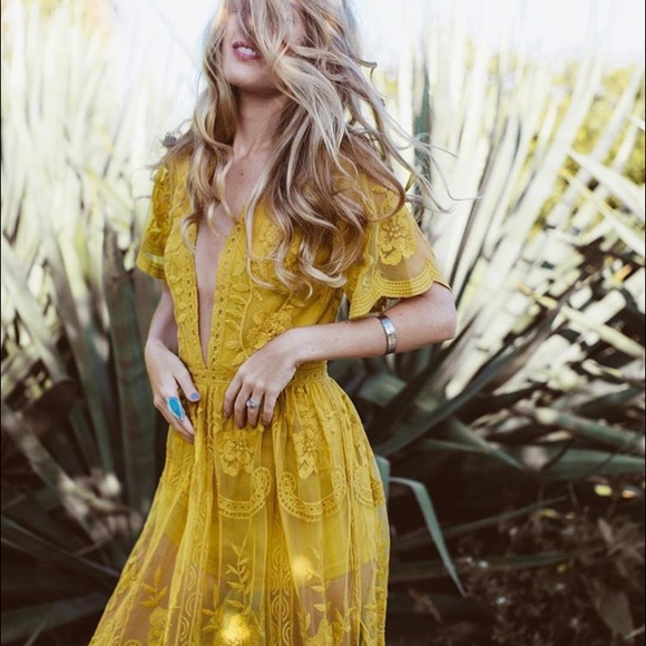 LAST ONE!! boho lace maxi dress - Picture 2 of 3