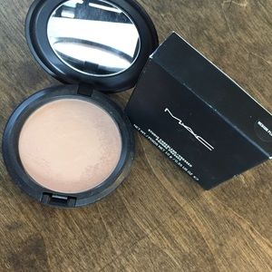 MAC makeup
