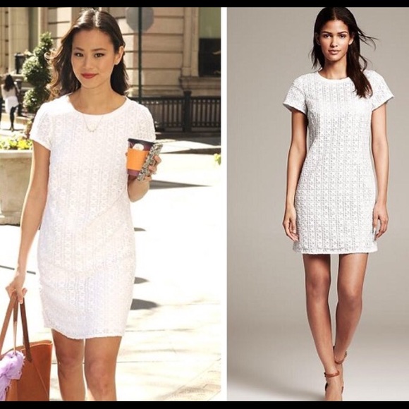 NWT Banana Republic Eyelet Shift Dress