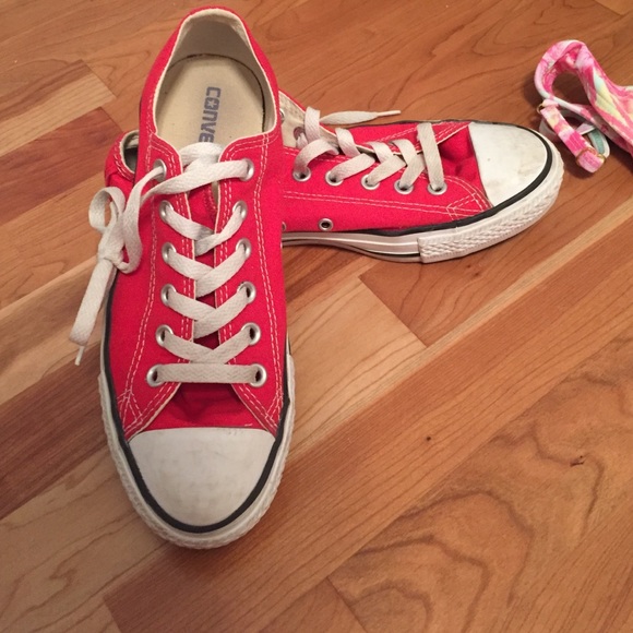Red Converse