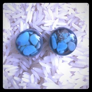 SALE! 1/2g Turquoise chip plugs!😍
