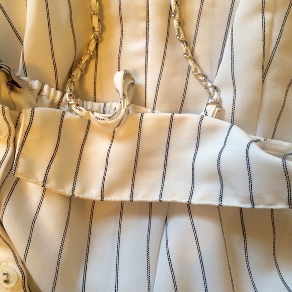 Guess Chain Strap top - Picture 2 of 4