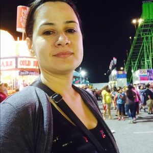 Meet your Posher, Yadira