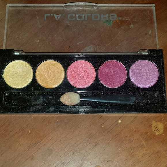 Makeup bundle - Picture 3 of 4
