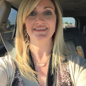 Meet your Posher, Shelleye