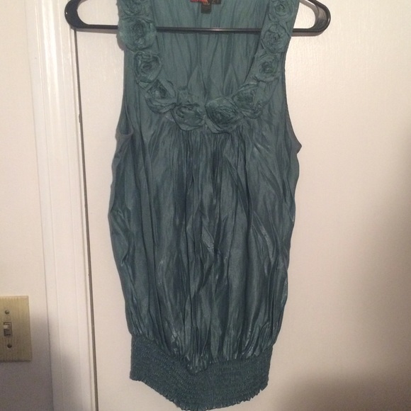 Dressier Tank Top