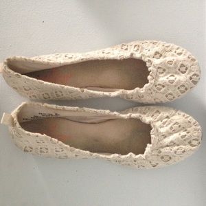 White crochet flats