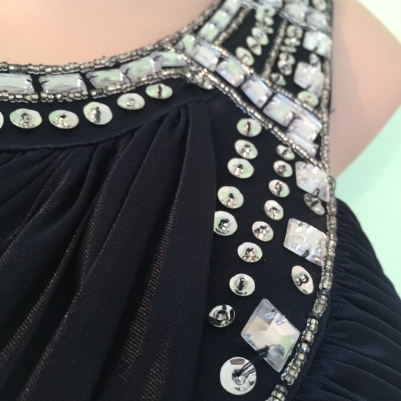 Homecoming dress - Picture 2 of 4