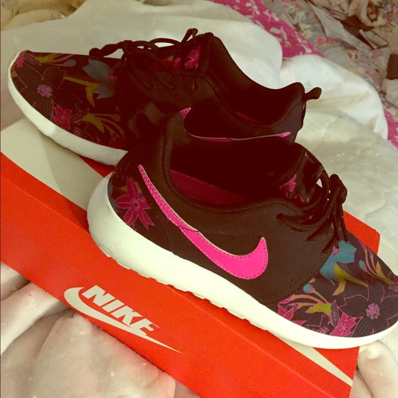 Nike Roshe One florida size 7 women's