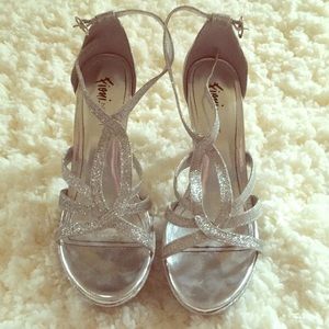 Sparkly 3 inch heels good for dances or going out.