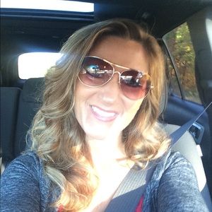 Meet your Posher, Heidi