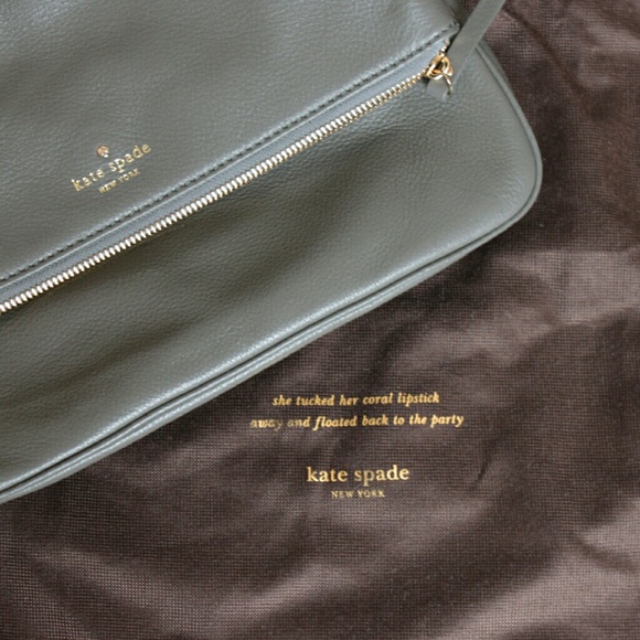 Sold 🚫 Kate Spade Clarke grey leather crossbody - Picture 3 of 4