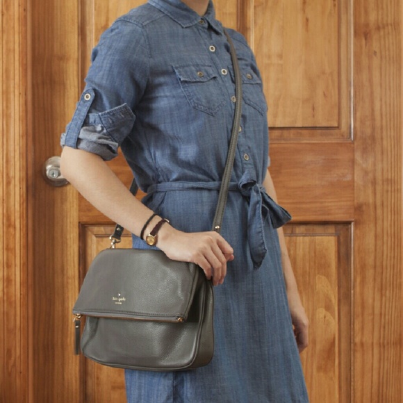 Sold 🚫 Kate Spade Clarke grey leather crossbody - Picture 4 of 4