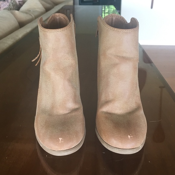 American eagle tan bootie heels - Picture 2 of 2