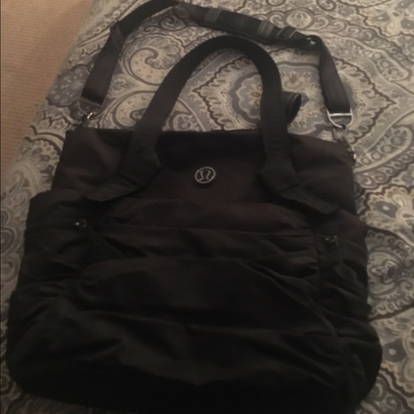 Lululemon athletic tote crossbody