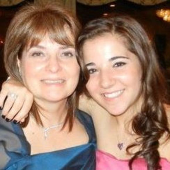 Meet your Posher, Cindy - Picture 1 of 1