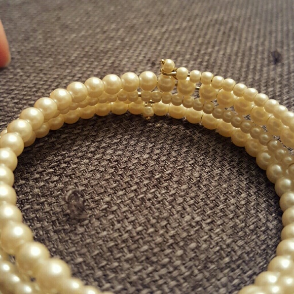 Pearl Bracelet - Picture 4 of 4