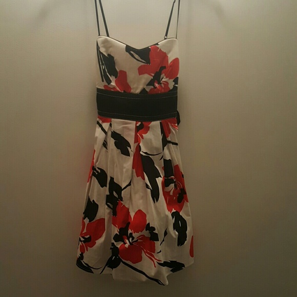 Trixxi Short Formal Dress