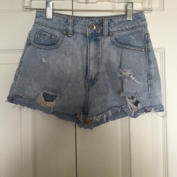 Bullhead distressed mom shorts - Picture 1 of 2