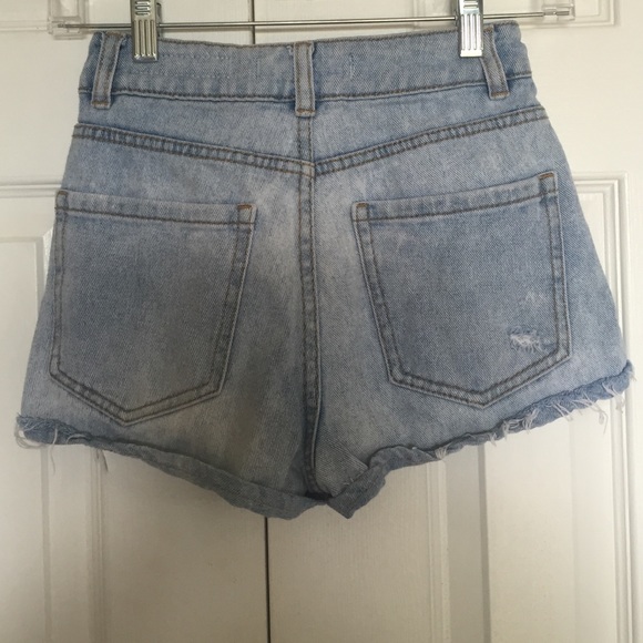 Bullhead distressed mom shorts - Picture 2 of 2