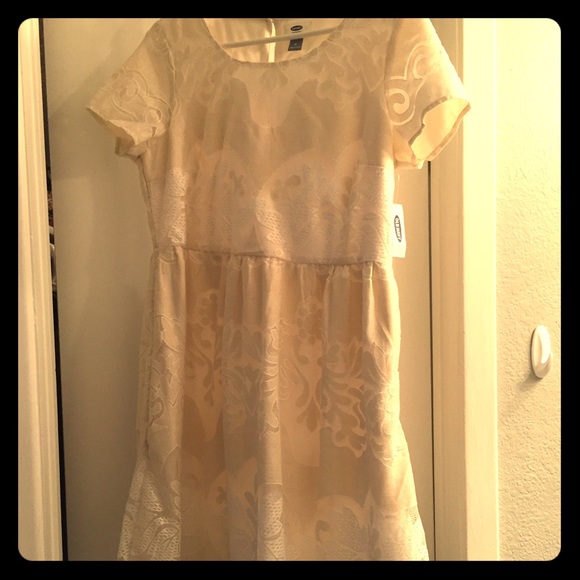 Old Navy Ivory lace dress. Never worn